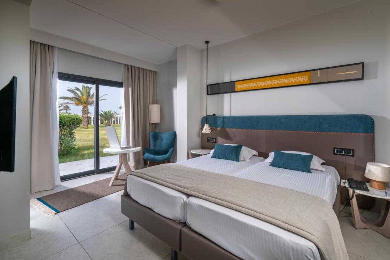 The Mirage Resort & Spa ハンマメット エクステリア 写真 A room at the hotel