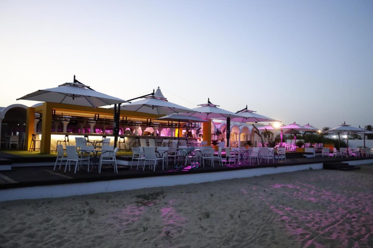 The Mirage Resort & Spa ハンマメット エクステリア 写真 The beach at the Jumeirah Beach Hotel