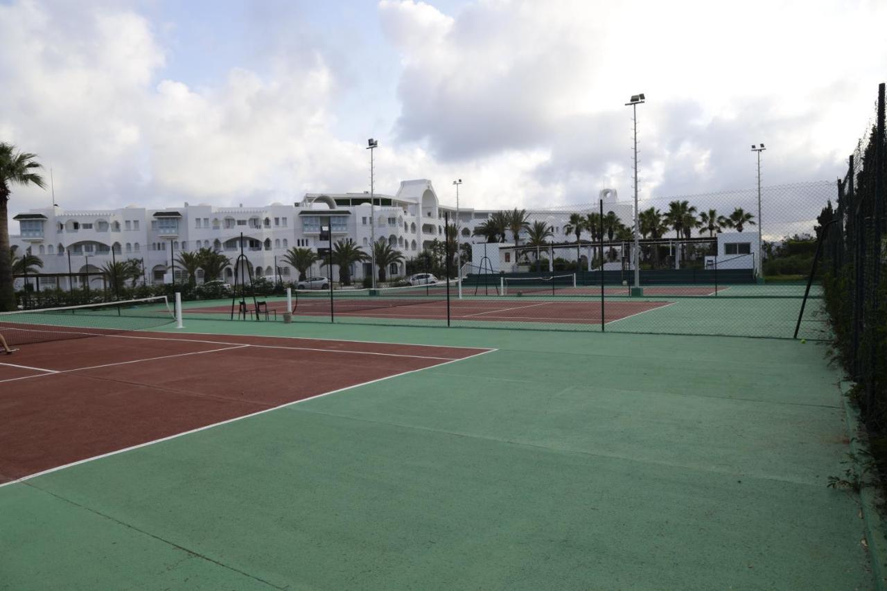 The Mirage Resort & Spa ハンマメット エクステリア 写真 Tennis courts at the resort
